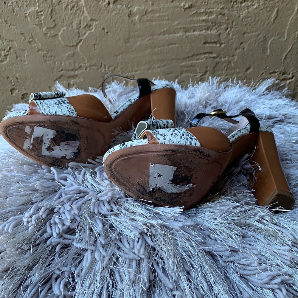 🎉HOST PICK🎉 Joan & David Snakeprint/Patent Leather Block Heels - Picture 7 of 8
